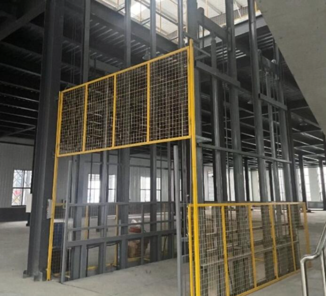 玛纳斯请详细介绍一下货梯安装在室外的维护方法